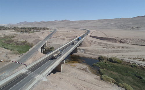 Vecinos de Quillagua participaron en reunión de cierre de obra de Reposición de Puente en Ruta 5