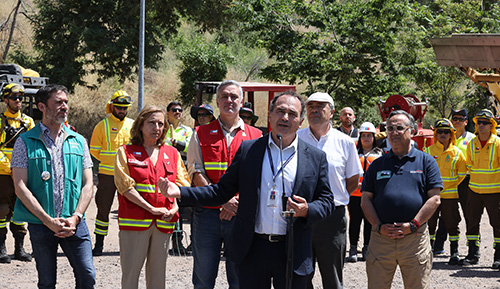 GOBIERNO LANZA PLAN NACIONAL DE CORTAFUEGOS PARA CONSTRUIR MÁS DE 3.700 KILÓMETROS DE ZANJAS ENTRE TARAPACÁ Y MAGALLANES QUE BUSCAN PREVENIR INCENDIOS