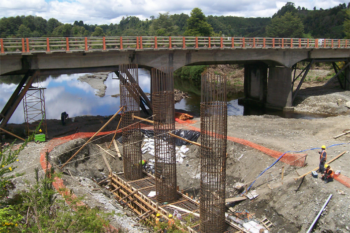 Construcción Puente Puntra- Ancud.