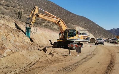 Vialidad de Coquimbo realiza trabajos de mejoramiento en ruta D-605 y suspende tránsito por cuesta Los Mantos.