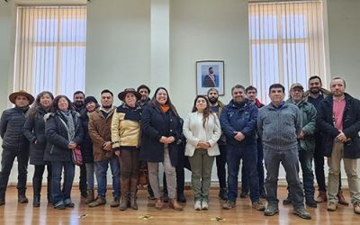 GOBIERNO Y VECINOS ESTABLECEN MESA DE TRABAJO PARA CAJÓN RÍO ACHIBUENO