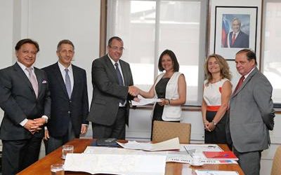 MINISTRA SILVA RECIBE A CONSORCIO QUE SE ADJUDICÓ PUENTE CHACAO Y DA LUZ VERDE PARA CONCRECIÓN DEL PROYECTO
