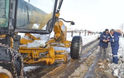 MOP TRABAJA INTENSAMENTE PARA DESPEJAR CAMINOS EN LA CORDILLERA DE LA ARAUCANÍA