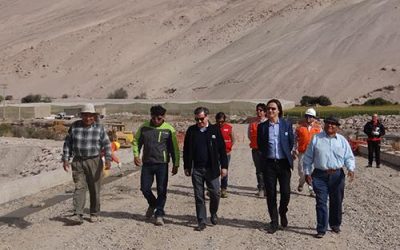 EL DIRECTOR NACIONAL DE VIALIDAD, WALTER BRÜNING INSPECCIONA LA CONSTRUCCIÓN DE NUEVOS PUENTES PARA ASEGURAR CONECTIVIDAD EN LLUTA Y AZAPA