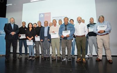 DIRECCIÓN DE VIALIDAD Y CONAF ACUERDAN ALIANZA PARA FORTALECER TRABAJO EN TERRENO Y HACEN UN RECONOCIMIENTO A QUIENES PARTICIPARON DE LA EMERGENCIA FORESTAL
