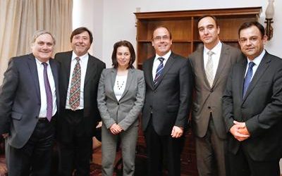 MINISTRO DE OBRAS PÚBLICAS, ALBERTO UNDURRAGA, ANALIZÓ EN EL MOP EL MEJORAMIENTO DE LA CONECTIVIDAD TERRESTRE, MARÍTIMA Y AÉREA DE LA ZONA AUSTRAL