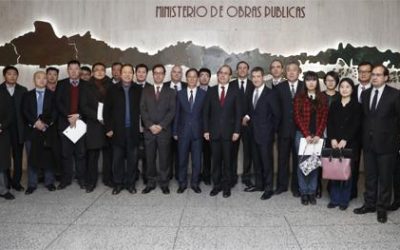 Ministro Undurraga presentó cartera de inversiones en infraestructura pública a empresarios chinos