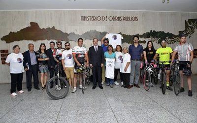 MINISTRO UNDURRAGA RECIBIÓ A AGRUPACIONES DE CICLISTAS DE MAIPÚ PARA COMUNICARLES PRONTA CONSTRUCCIÓN DE CICLOVÍA EN CAMINO A MELIPILLA