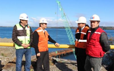 Llegan grúas de alto tonelaje para faenas de obras del Puente Chacao