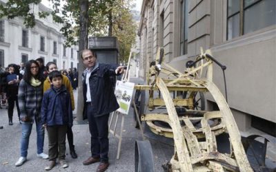 CON UNA MUESTRA DE MAQUINARIA DE VIALIDAD DE LOS AÑOS 20