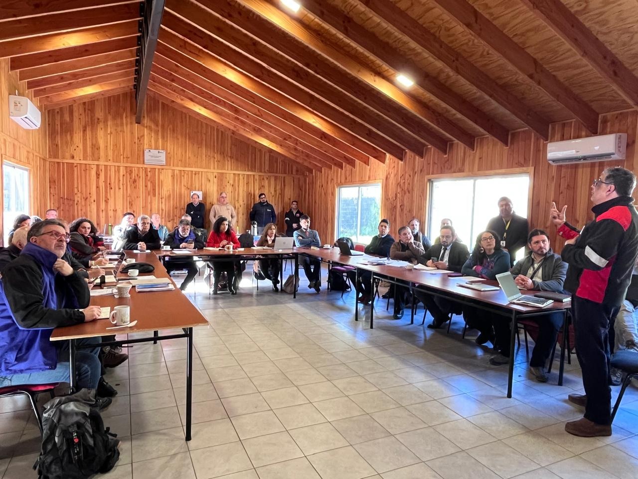 Vialidad de Los Ríos presentó al CORE situación de vías de acceso al Mocho Choshuenco